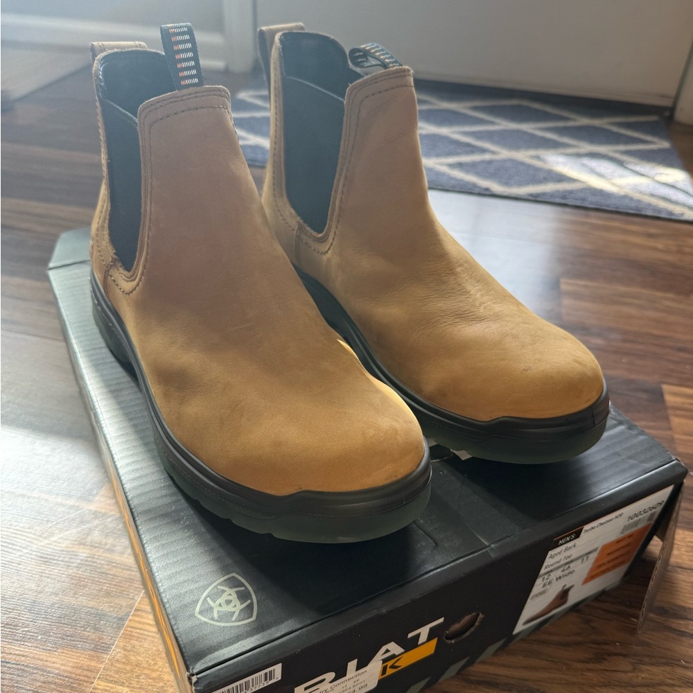 Ariat Chelsea Work Boots NWT